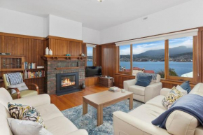 Bellerive Bluff Magic - A Tranquil Panoramic Escape